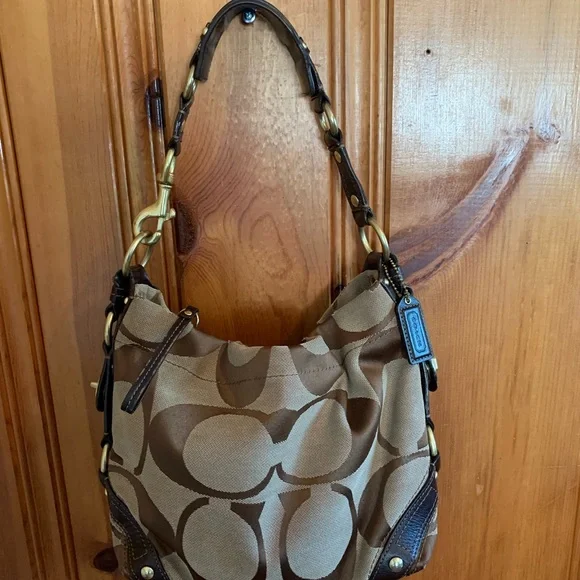 Coach Brown Shoulder Bag with Monogram Pattern - Picture 2 of 15